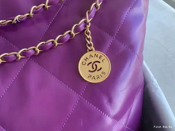 First Bag Ru 22 LARGE HANDBAG CHANEL 0630